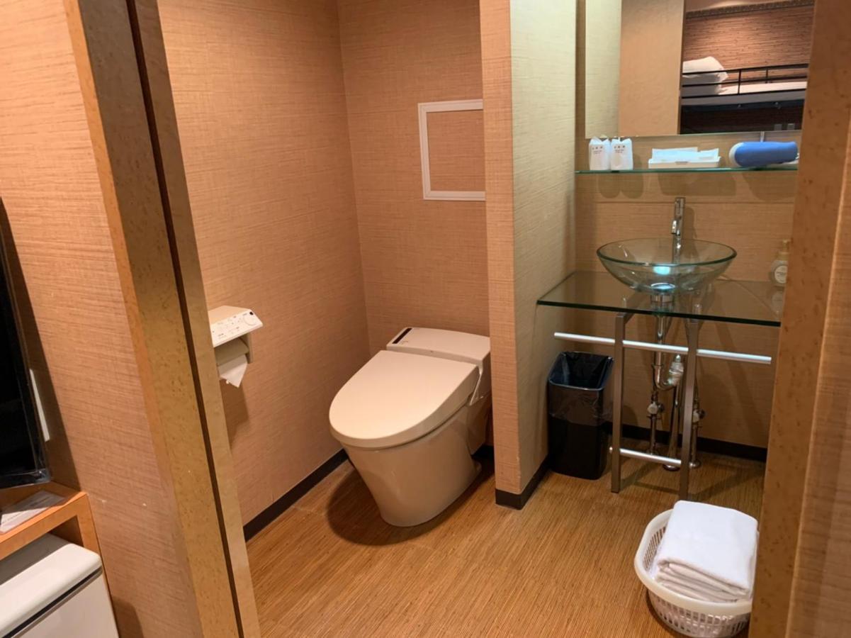 Uehonmachi Plaza Hotel (Adults Only) Osaka Exterior photo